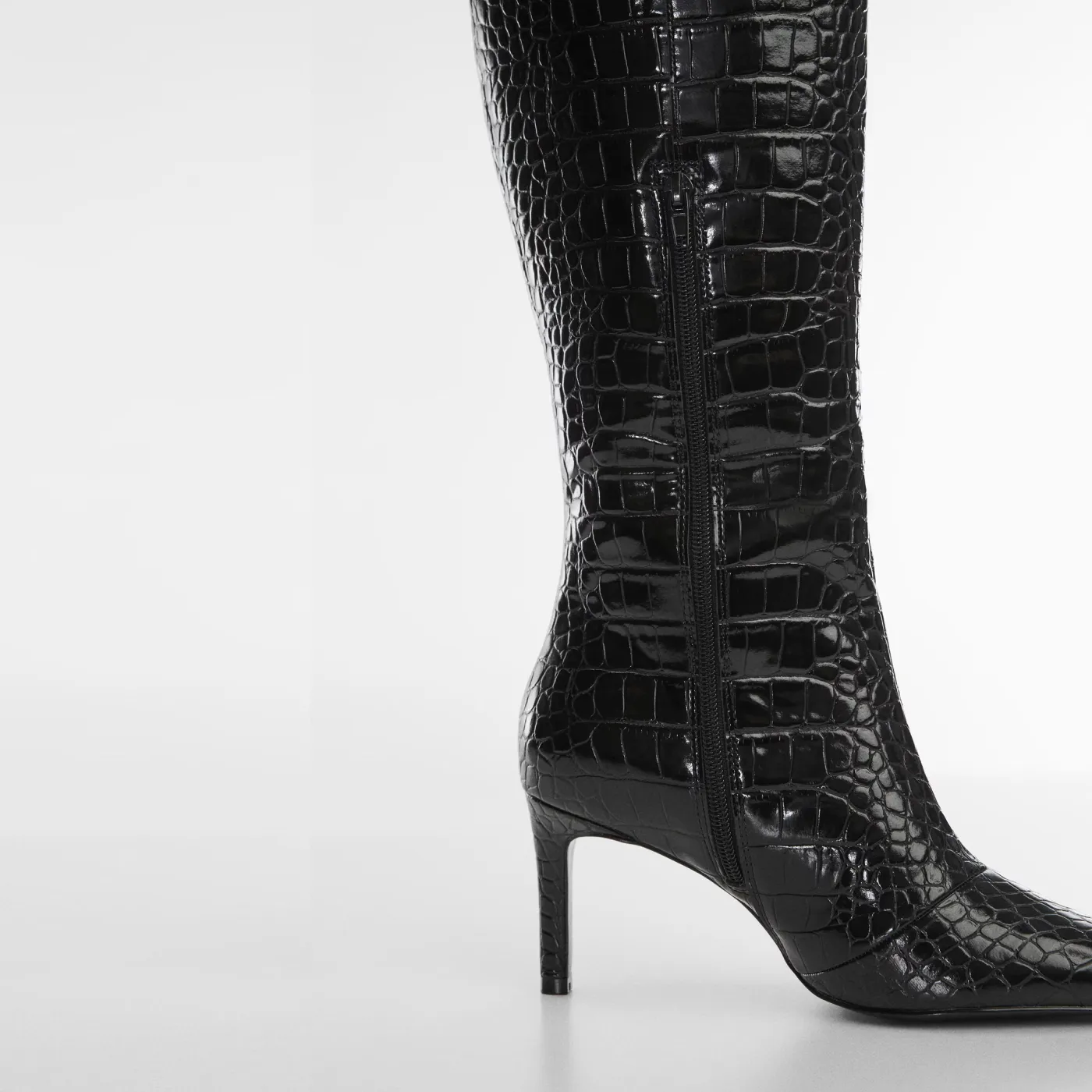 Black Croc-Effect Based Stiletto Boots - Imagen 3